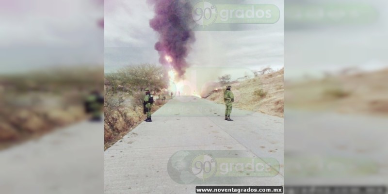 Se incendian ductos de Pemex en Tarímbaro, Michoacán - Foto 10 