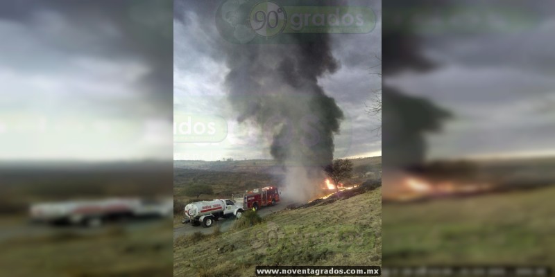 Se incendian ductos de Pemex en Tarímbaro, Michoacán - Foto 8 
