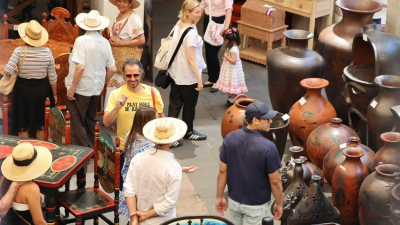 Nueva infraestructura impulsará experiencia turística del tianguis artesanal de Uruapan: Sectur 