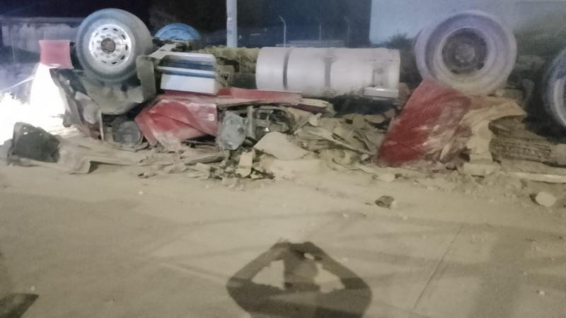 Accidente vehicular en Zitácuaro, Michoacán, deja dos heridos 