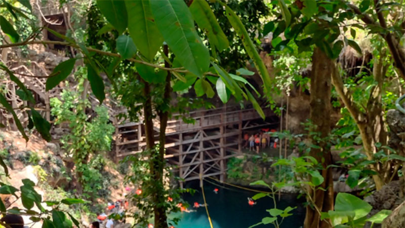 Detienen a pareja por sostener relaciones sexuales en cenote de Yucatán  