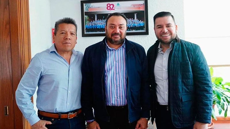 Busca Reyes Galindo acercar y agilizar trámites de Pensiones Civiles en Distrito 22 