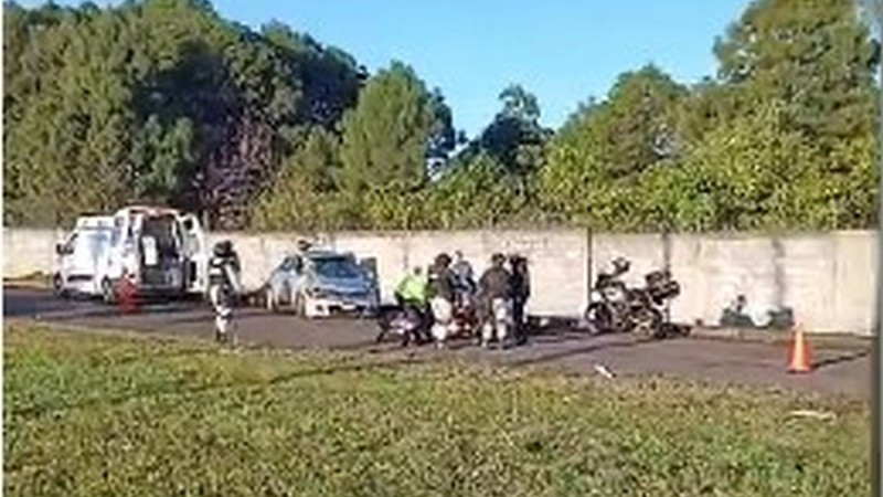 En Uruapan, Michoacán, conductor está grave tras chocar con su vehículo  