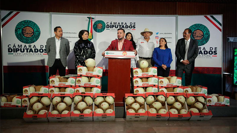 Desde San Lázaro, Reyes Galindo promociona la 14ava. Feria del Melón de Zicuirán 