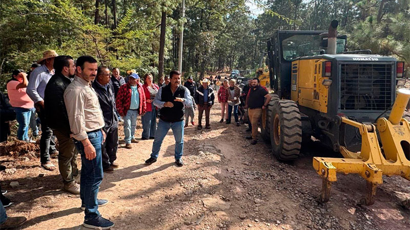 Mejora de caminos rurales, refleja alianza del Ayuntamiento con comunidades: Yankel Benítez 