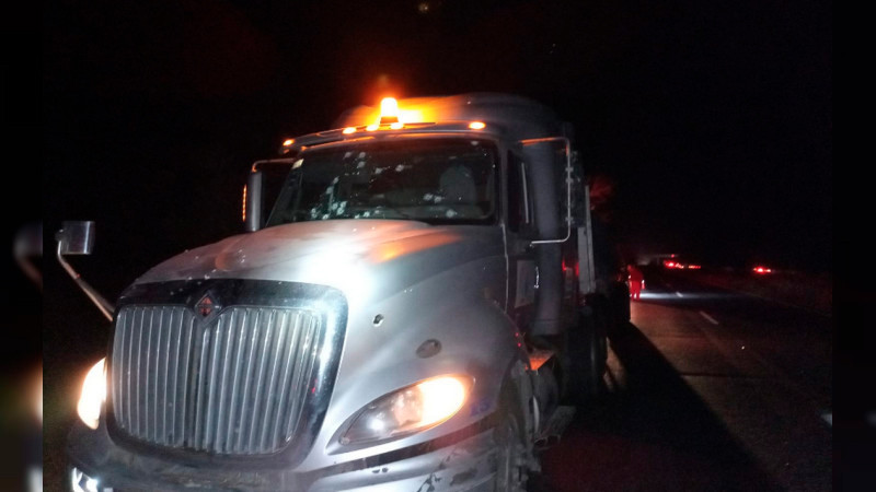 Detienen a 8 personas ligadas al robo de transporte de carga en el Edomex 