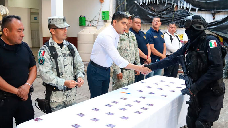 Huetamo: uno de los 3 primeros municipios en contar con el número de elementos requeridos en Seguridad Pública 