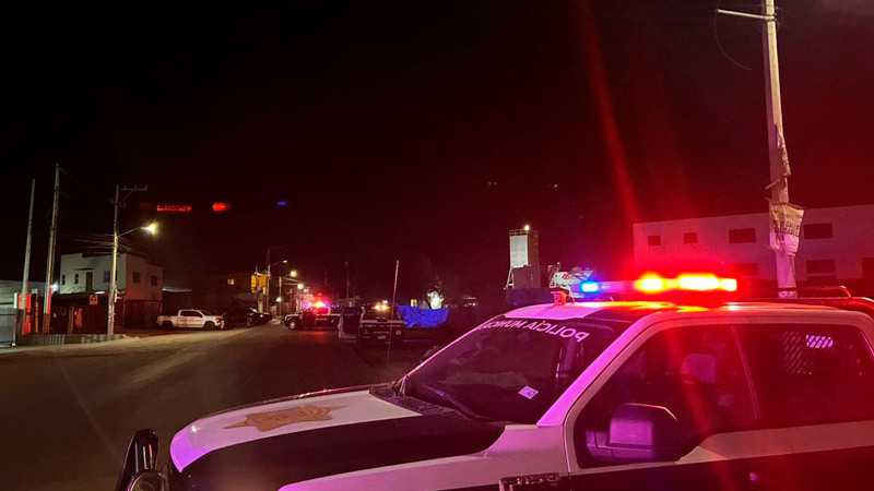 Un muerto y un lesionado en explosión de una pipa con combustible en Santa Rosa Jáuregui  