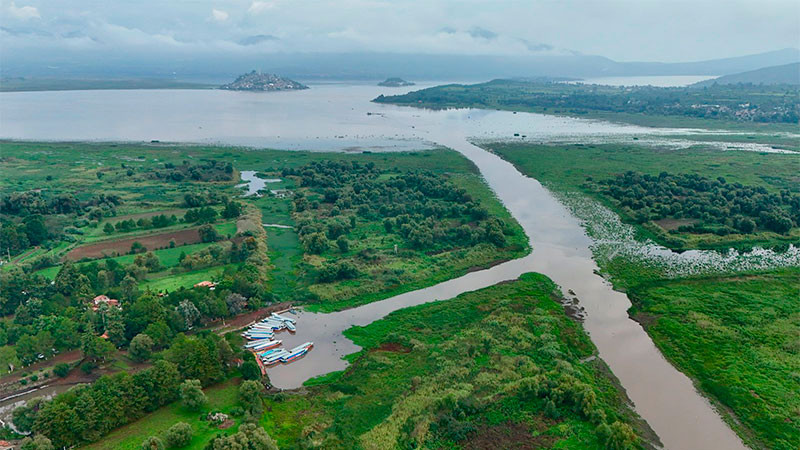 Canal Chapultepec, prioridad para el rescate del lago de Pátzcuaro en 2026: Secma  