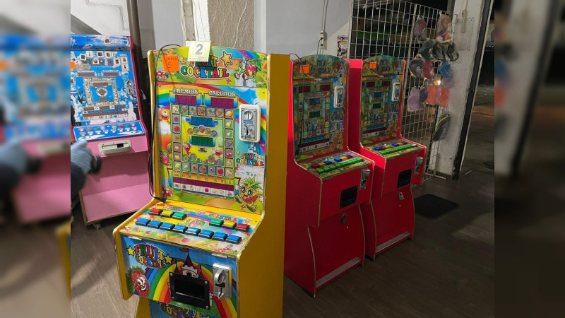 Golpe al dinero sucio en Uruapan, Michoacán: aseguran 78 “tragamonedas del crimen” tras ola de cateos simultáneos 