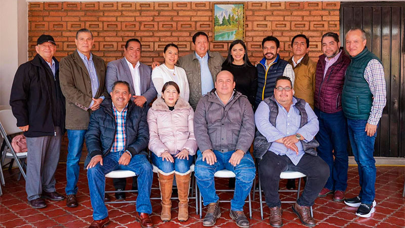Araceli Saucedo llama a cerrar filas y fortalecer el proyecto del PRD en Michoacán en reunión con liderazgos 