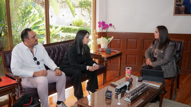 Gladyz Butanda teje puentes institucionales con alcaldes de Michoacán 