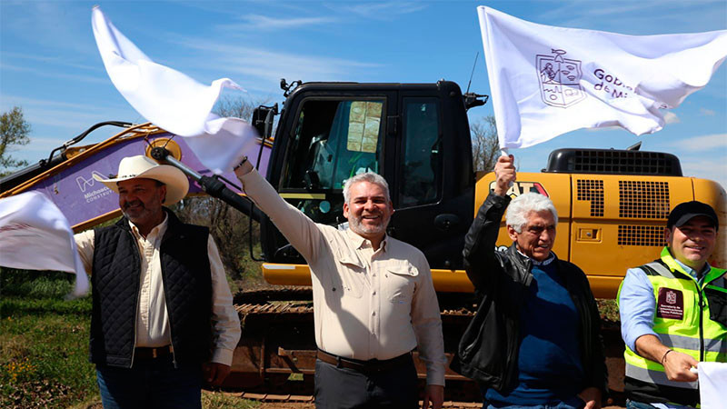 Arranca Bedolla trabajo anual de rescate y conservación del lago de Pátzcuaro 