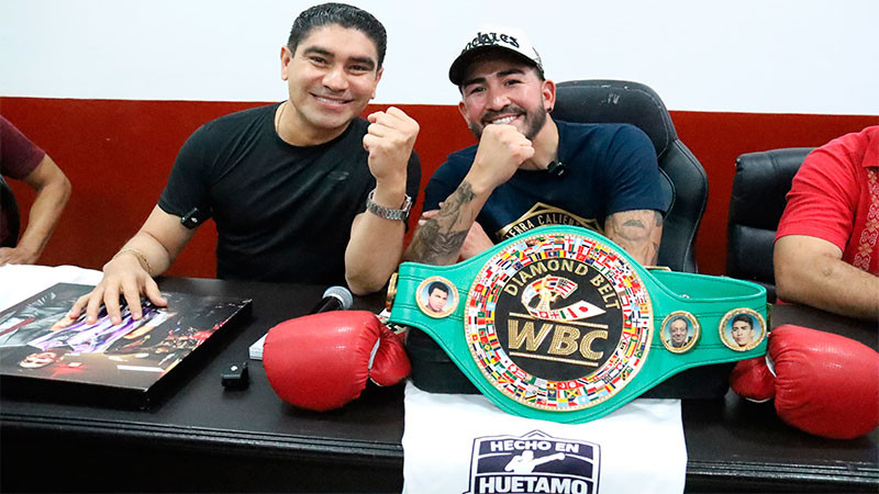 Será Leo "El Terremoto" Santacruz, la figura en la nueva glorieta que se construye en Huetamo, Michoacán 