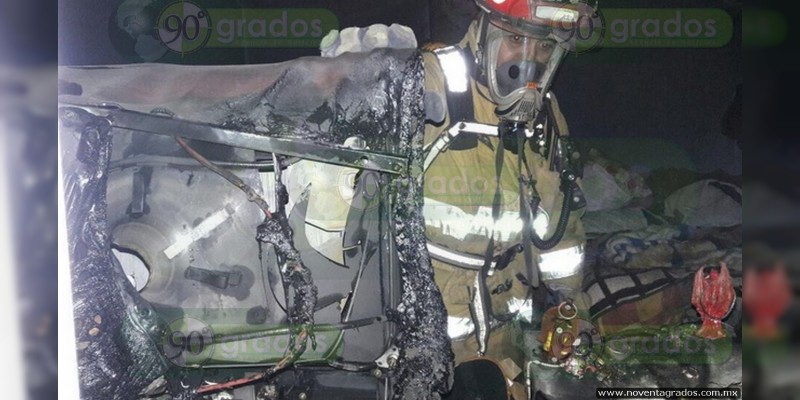 Pérdidas materiales deja incendio de una casa en Uruapan - Foto 2 