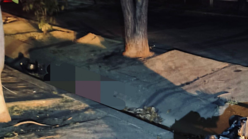 Muere motociclista al accidentarse en LC, Michoacán 