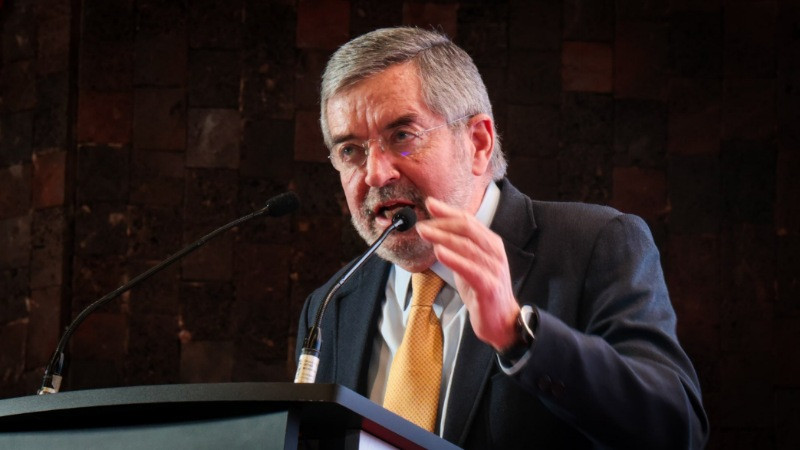 México no dejará de enviar ayuda humanitaria a pesar de amenaza de aranceles de Trump, advierte Juan Ramón de la Fuente 