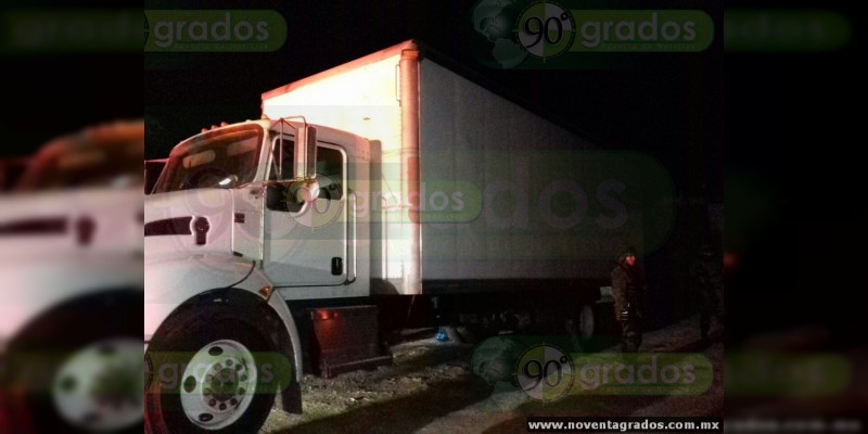 Catean inmueble donde se almacenaba combustible presuntamente robado, en Copándaro, Michoacán - Foto 2 