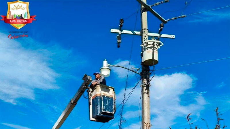 Gobierno de Los Reyes fortalece la seguridad y el bienestar con acciones de alumbrado público: Humberto Jiménez 