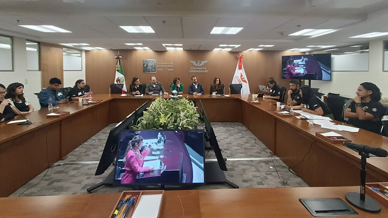 Coinciden MC y Frente Nacional por las 40 Horas en el rechazo a que la jornada laboral contemple solamente un día de descanso  