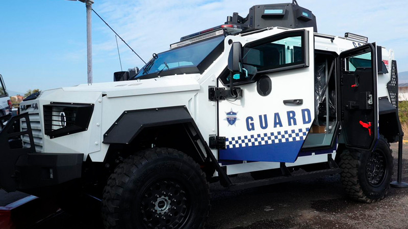 Dotan a la Guardia Civil de nuevo equipamiento para proteger a las familias michoacanas 