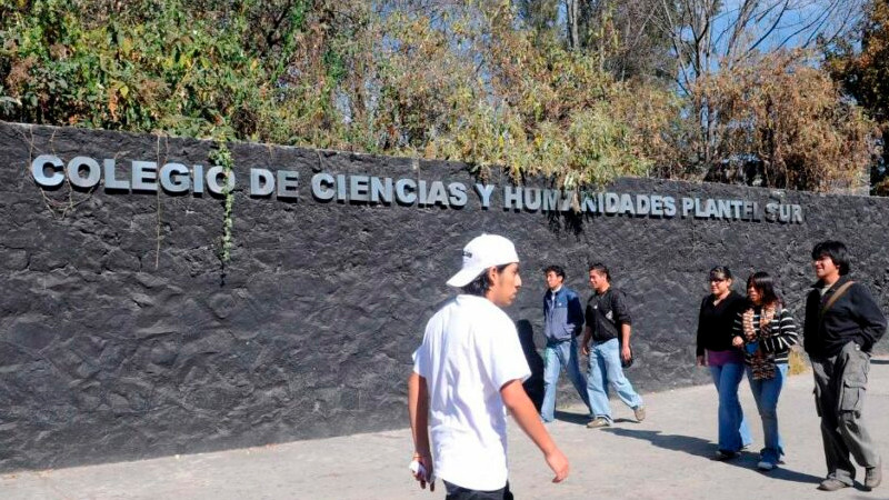 CCH Sur regresa a clases presenciales tras 4 meses; acceso es con reconocimiento facial 