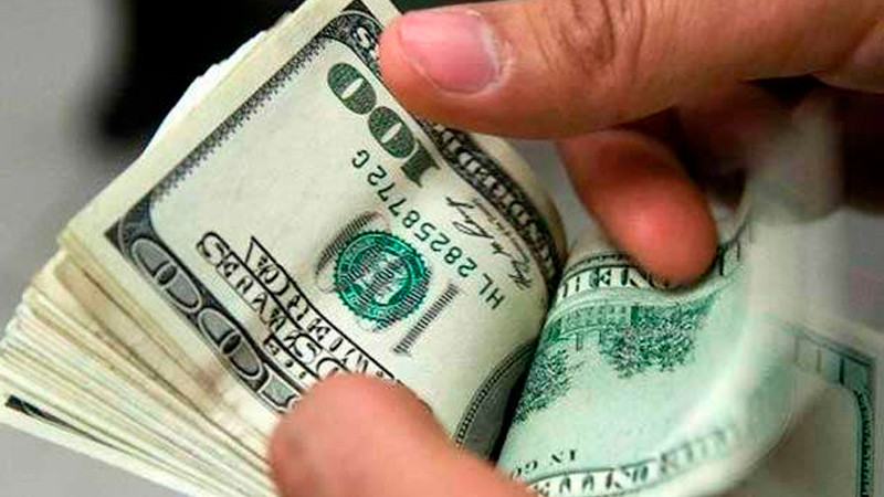 Empresarios con 'green card' quedan excluidos de préstamos oficiales de EEUU 