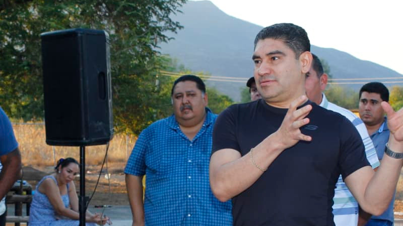 Una cancha-jardín será destinada para Tziritzícuaro, una comunidad ribereña del Balsas en Huetamo  