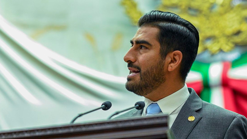 Alfonso Chávez propone reformar Ley de Bibliotecas para incluir a personas adultas mayores 