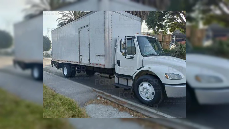 Asalto armado en carretera federal desata investigación de la FGR en Michoacán 