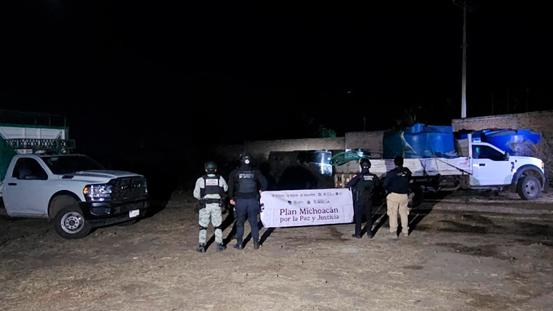 En La Piedad, Michoacán aseguran miles de litros de huachicol y vehículos robados  