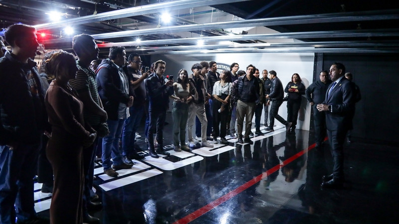 Recibe SSC a estudiantes de la UAQ y el ITQ en el complejo Rhino 