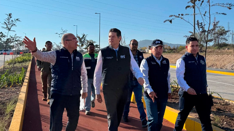 Revisa Alfonso Martínez últimos detalles de la avenida Amalia Solórzano 