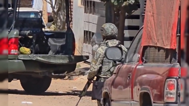 Tequila bajo asedio: Ejército asegura casa de seguridad con granadas, fusil y camioneta de lujo, en operativo tras captura del Alcalde 