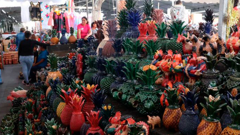 Creció 75% derrama económica del Tianguis Artesanal de Uruapan: Cástor Estrada 