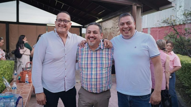 Víctor Manríquez cierra filas con liderazgos de Movimiento Ciudadano en Uruapan 
