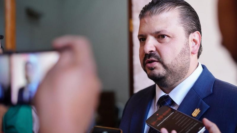 Ley de no más deuda a largo plazo es solo para el Ejecutivo; ayuntamientos son libres de su manejo financiero: Raúl Zepeda 