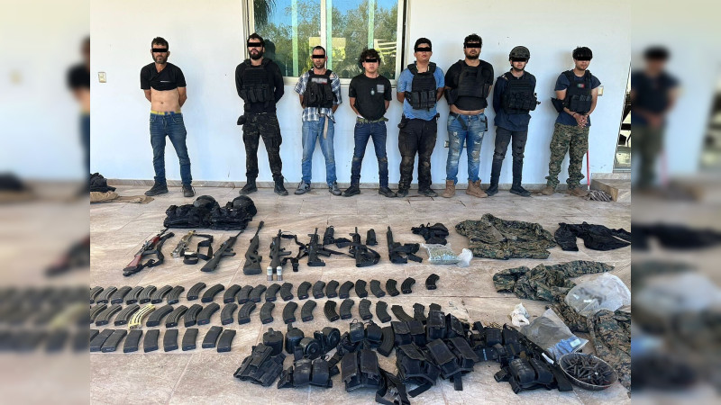 Enfrentamiento en Culiacán deja nueve detenidos y arsenal asegurado por la Marina, informa García Harfuch 