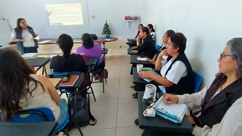 Realizan capacitacion especializada para la prevencion de la violencia en el Centro de Salud Urbano "José Álvarez Amezquita" de Uruapan 