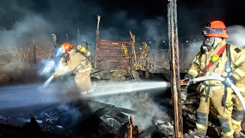 Incendio consume cinco viviendas en El Polvorín de Morelia, Michoacán  