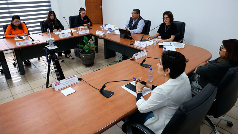 Fortalece el IEM su estructura profesional con la incorporación de plaza del SPEN  