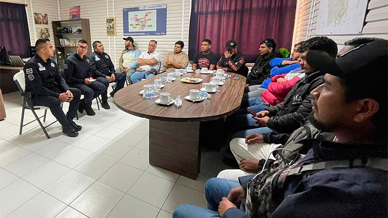 Establece la Guardia Civil un canal de enlace con repartidores por aplicación en Uruapan, Michoacán 