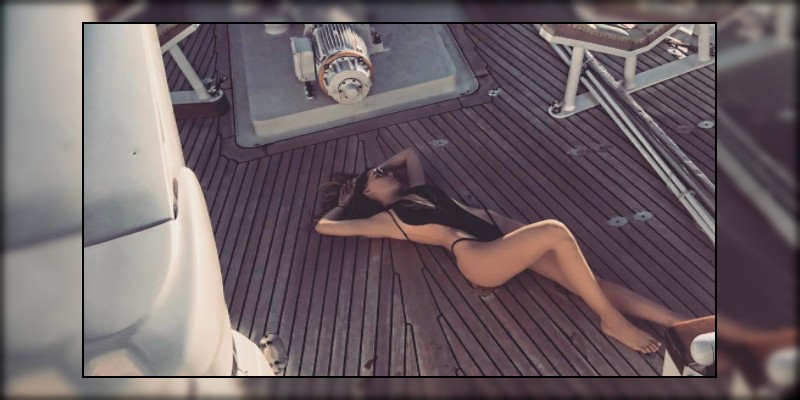 Belinda enciende Instagram al posar con sexy bikini negro  