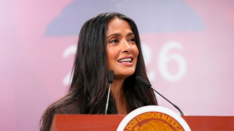 Salma Hayek destaca apoyo de Sheinbaum a la industria cinematográfica mexicana 