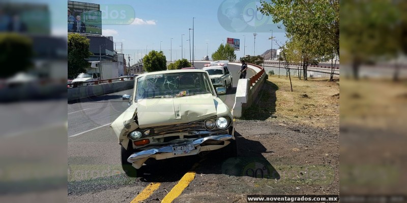 Chocan dos autos en Morelia; hay cuatro lesionados - Foto 0 