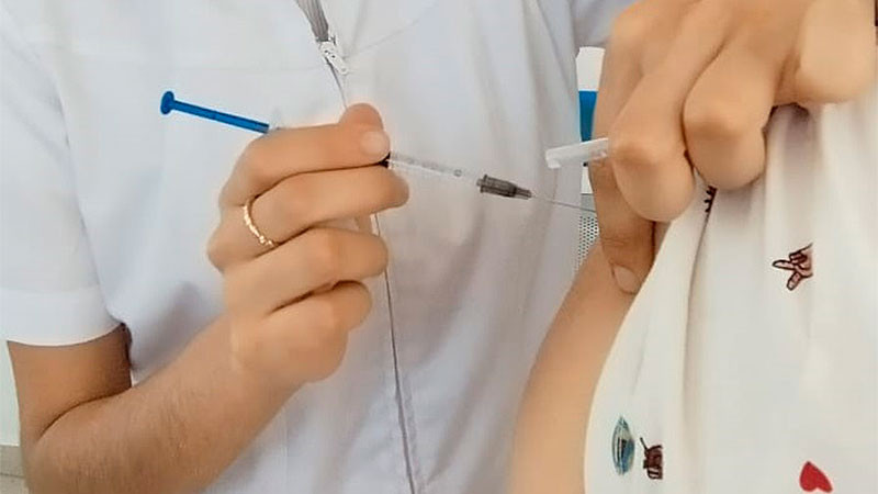 Inicia la jornada de vacunación masiva contra el sarampión en Uruapan  