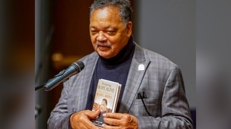 Fallece Jesse Jackson, activista defensor de derechos civiles y ex compañero de Martin Luther King Jr. 