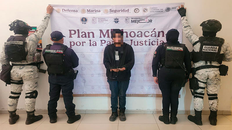 En Zamora, Michoacán detienen la GC a sujeto en posesión de estupefacientes 