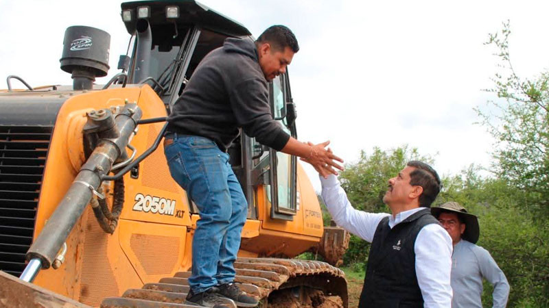 Gobierno de Morelia avanza en la rehabilitación de caminos rurales 