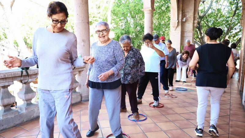 Inicia taller de activación física para adultos mayores en el UNAM Centro Cultural Morelia  